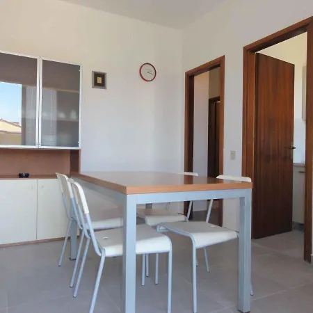 In 35834 Apartment *